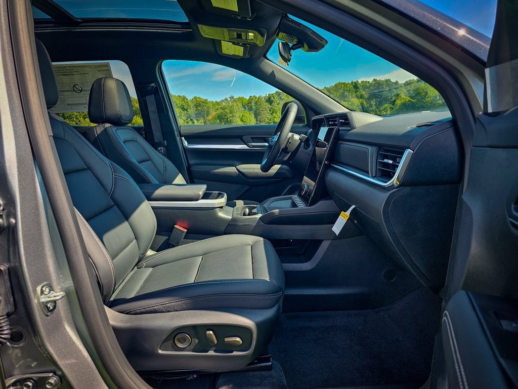 New 2027 GMC Terrain Elevation w/ Elevation Premium Package AWD/4WD image 41
