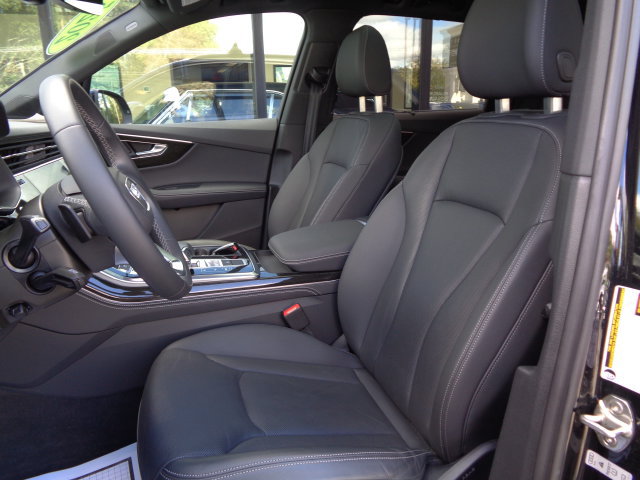 Used 2025 Audi Q7 3.0T Premium Plus AWD/4WD image 11