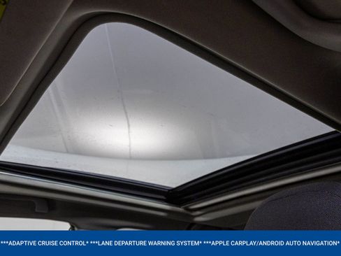 Used 2022 Subaru Forester Premium image 7