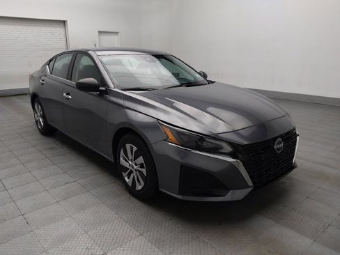 Used 2024 Nissan Altima 2.5 S image 13