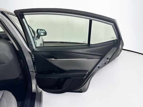Used 2025 Toyota Camry LE image 30