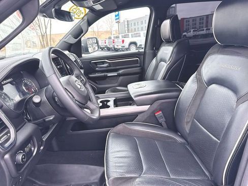Used 2025 RAM 1500 Laramie image 19