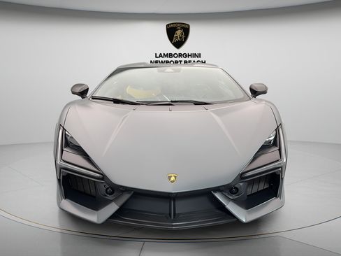 Used 2025 Lamborghini Revuelto AWD/4WD image 2