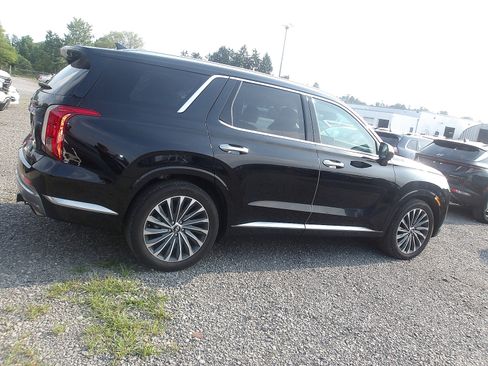 Used 2023 Hyundai Palisade Calligraphy image 8