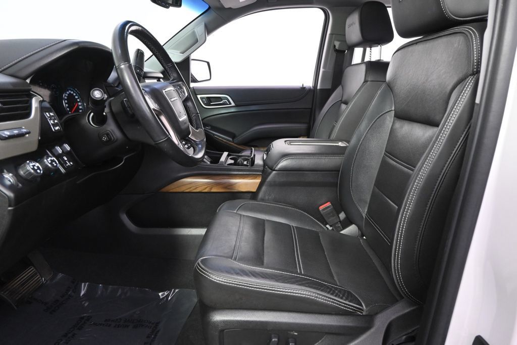 Used 2019 GMC Yukon XL Denali w/ Denali Ultimate Package AWD/4WD image 13