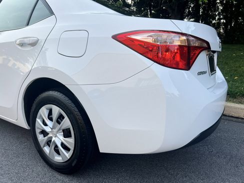 Used 2017 Toyota Corolla L w/ Carpet Mat Package (TMS) FWD image 82