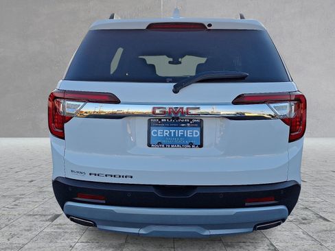 Certified 2023 GMC Acadia SLE w/ Driver Convenience Package image 9