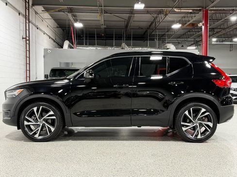Used 2019 Volvo XC40 T5 R-Design AWD/4WD image 9