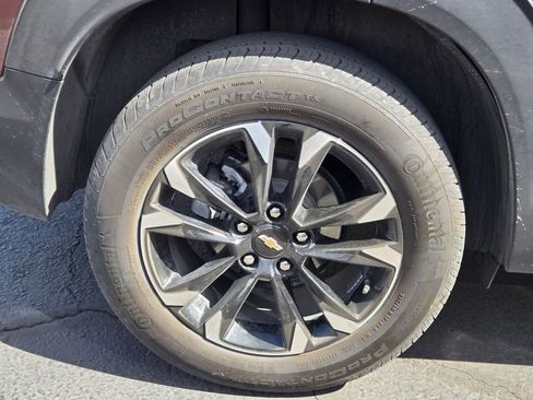 Used 2023 Chevrolet TrailBlazer LT image 3