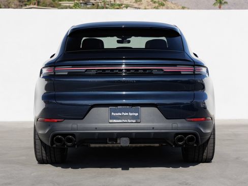 Certified 2025 Porsche Cayenne E-Hybrid Coupe AWD/4WD image 6