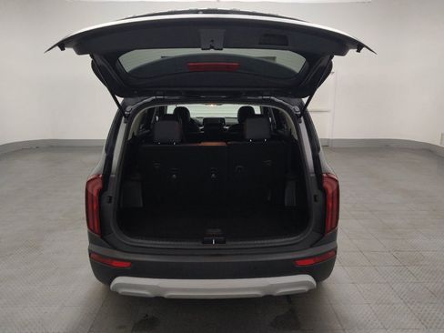 Used 2020 Kia Telluride LX FWD image 29