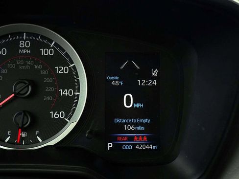 Used 2022 Toyota Corolla Cross LE image 24