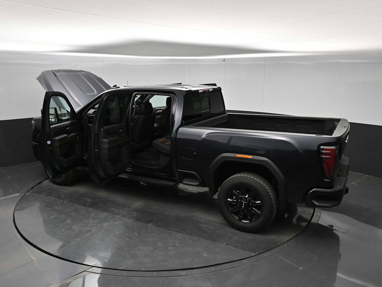 Used 2024 GMC Sierra 2500 AT4 w/ AT4 Premium Plus Package AWD/4WD image 51