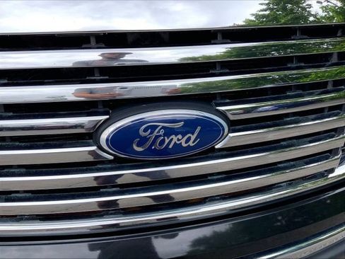 Used 2011 Ford F150 XLT w/ XLT Chrome Pkg AWD/4WD image 5