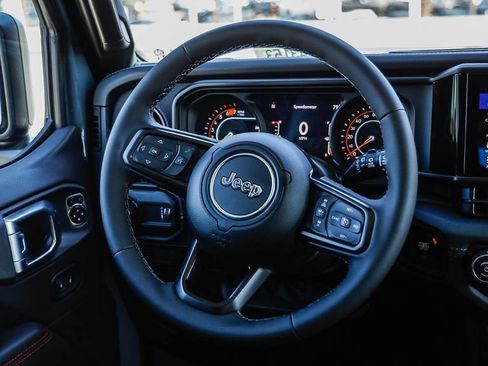 New 2026 Jeep Wrangler Unlimited Rubicon w/ Whitecap Package image 17