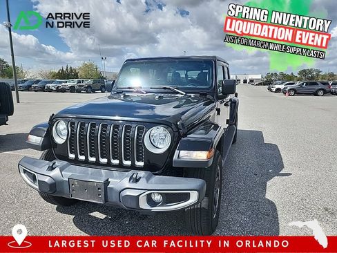 Used 2022 Jeep Gladiator Overland w/ Cold Weather Group image 1