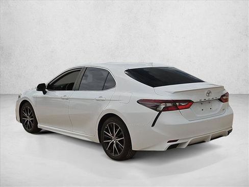 Used 2022 Toyota Camry SE w/ Carpet Mat Package (TMS) FWD image 8