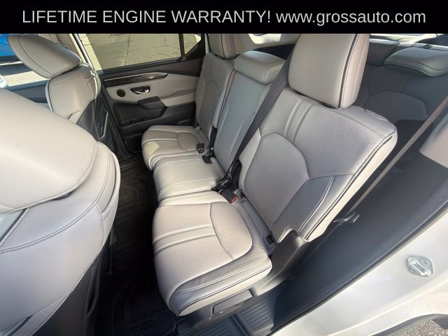 Used 2025 Honda Pilot Elite image 18