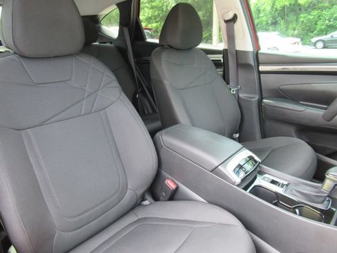Used 2022 Hyundai Tucson SEL FWD image 9