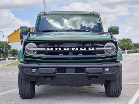 Used 2022 Ford Bronco Outer Banks AWD/4WD image 2
