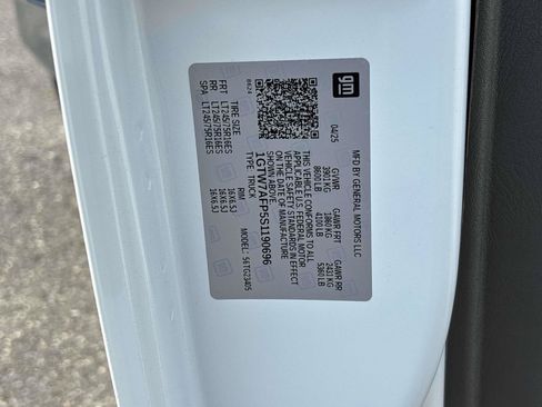 Used 2025 GMC Savana 2500 w/ Driver Convenience Package RWD image 24
