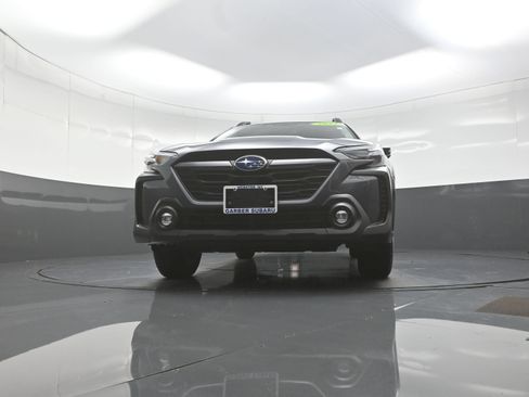 Used 2024 Subaru Outback Premium AWD/4WD image 10