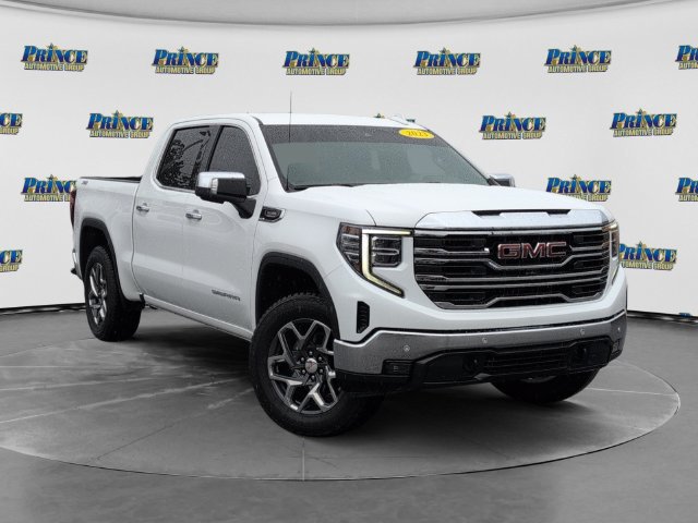 Used 2023 GMC Sierra 1500 SLT w/ SLT Premium Plus Package AWD/4WD image 3