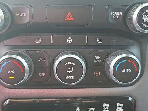Used 2019 RAM 1500 Big Horn RWD image 17