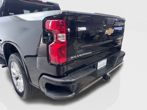 Used 2023 Chevrolet Silverado 1500 Custom RWD image 19