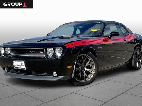 Used 2013 Dodge Challenger R/T image 1