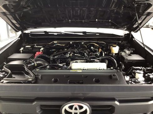 Used 2025 Toyota Tacoma TRD Off-Road image 20