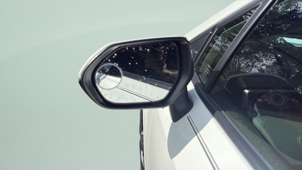 Used 2023 Toyota Corolla LE FWD image 23