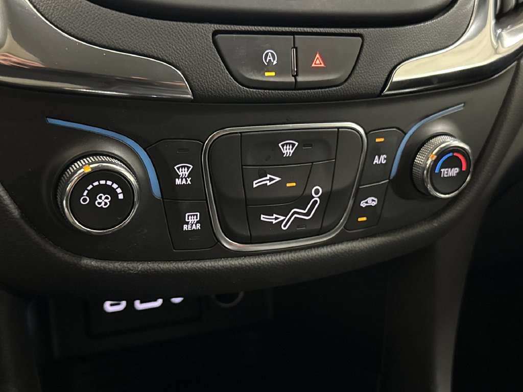 Used 2023 Chevrolet Equinox LT FWD image 16