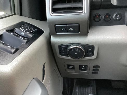 Used 2018 Ford F150 XLT w/ Equipment Group 301A Mid image 48