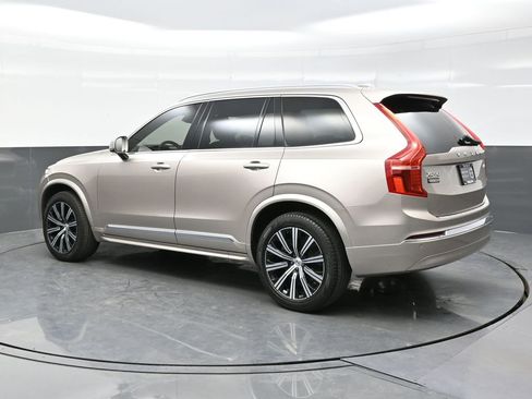 Used 2024 Volvo XC90 B5 Core image 4
