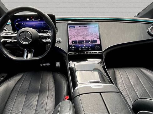 Used 2023 Mercedes-Benz EQE 500 4MATIC Sedan image 7