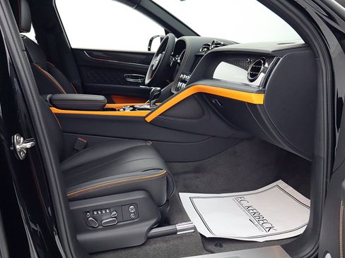 New 2025 Bentley Bentayga image 34
