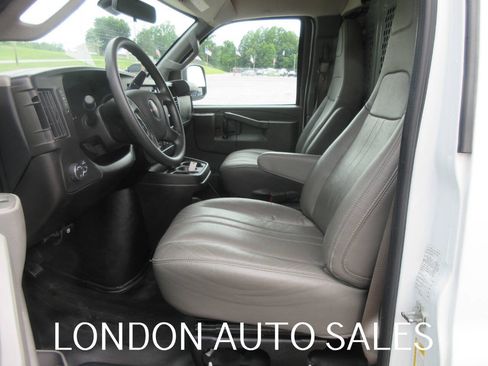 Used 2024 GMC Savana 2500 w/ Enhanced Convenience Package RWD image 13
