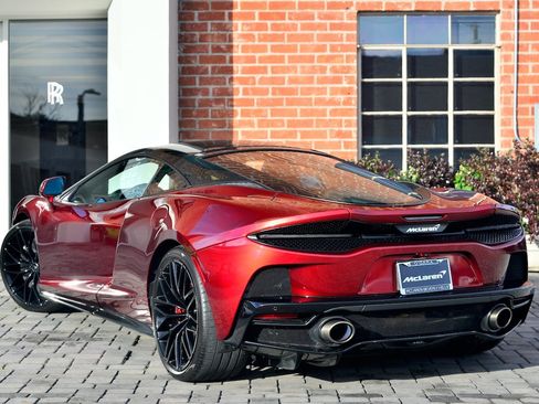 Used 2022 McLaren GT image 4
