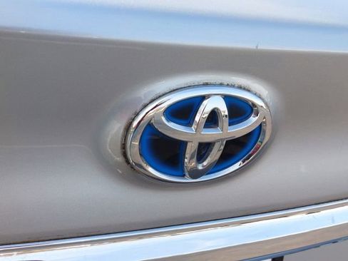 Used 2017 Toyota Camry XLE w/ Moonroof Package image 29