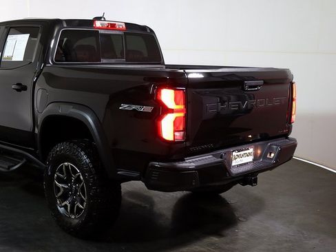 Used 2024 Chevrolet Colorado ZR2 w/ ZR2 Convenience Package III image 13