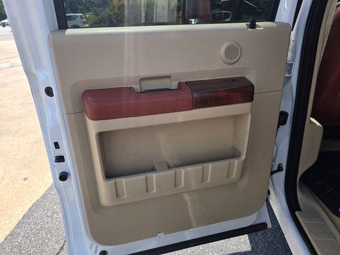 Used 2008 Ford F350 Lariat AWD/4WD image 16