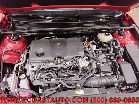 Used 2025 Toyota Camry LE image 9