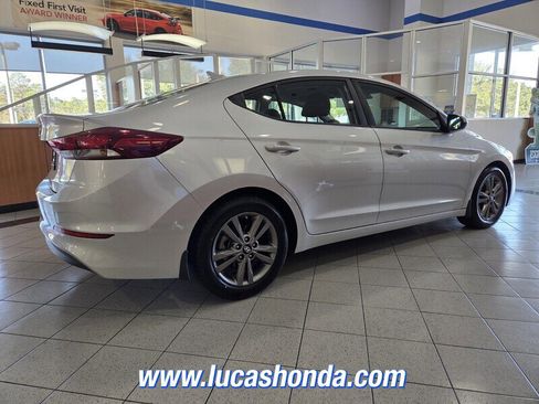Used 2018 Hyundai Elantra SEL image 4