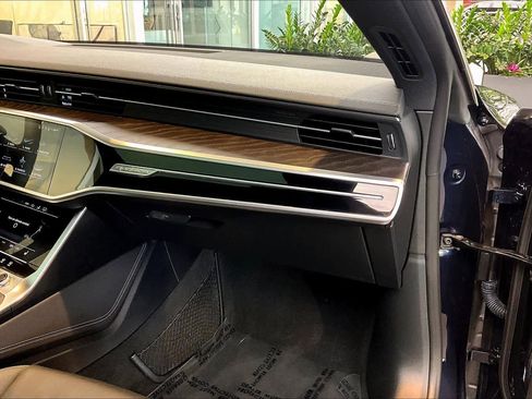 Used 2021 Audi A7 e Premium Plus w/ Interior Protection Package image 19