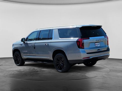 New 2026 GMC Yukon XL Elevation w/ Elevation Premium Package AWD/4WD image 6