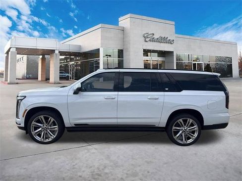 New 2026 Cadillac Escalade ESV Sport w/ Touring Package image 6