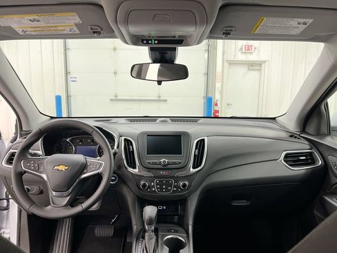 Used 2024 Chevrolet Equinox LT FWD image 10