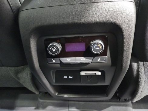 Certified 2025 Chevrolet Traverse High Country w/ LPO, Floor Liner Package image 19