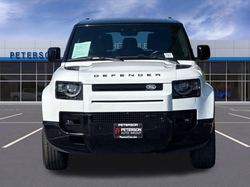 Used 2023 Land Rover Defender 90 X-Dynamic SE AWD/4WD image 9